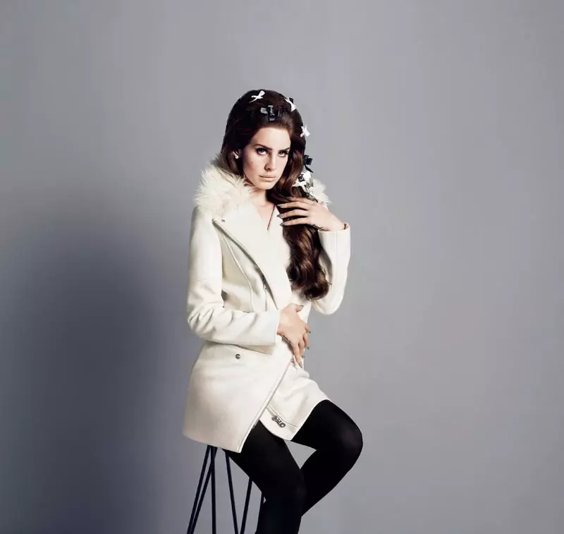 Lana del Rey Keeps it Sweet foar H&M's Fall 2012 Campaign troch Inez & Vinoodh