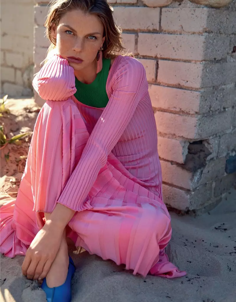 Angela Lindvall פּאָוזאַז אין זומער קוקט פֿאַר מאַדאַם דייַטשלאַנד