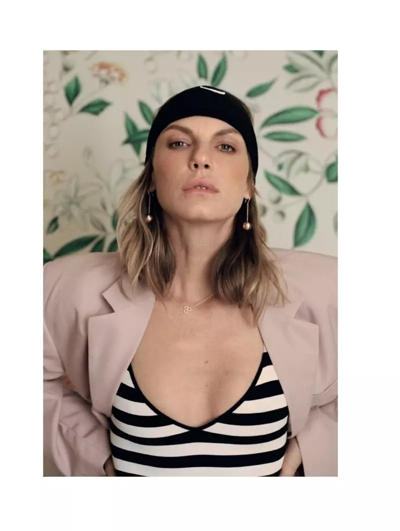 Angela Lindvall channelt Summer Vibes voor L'Officiel Paris