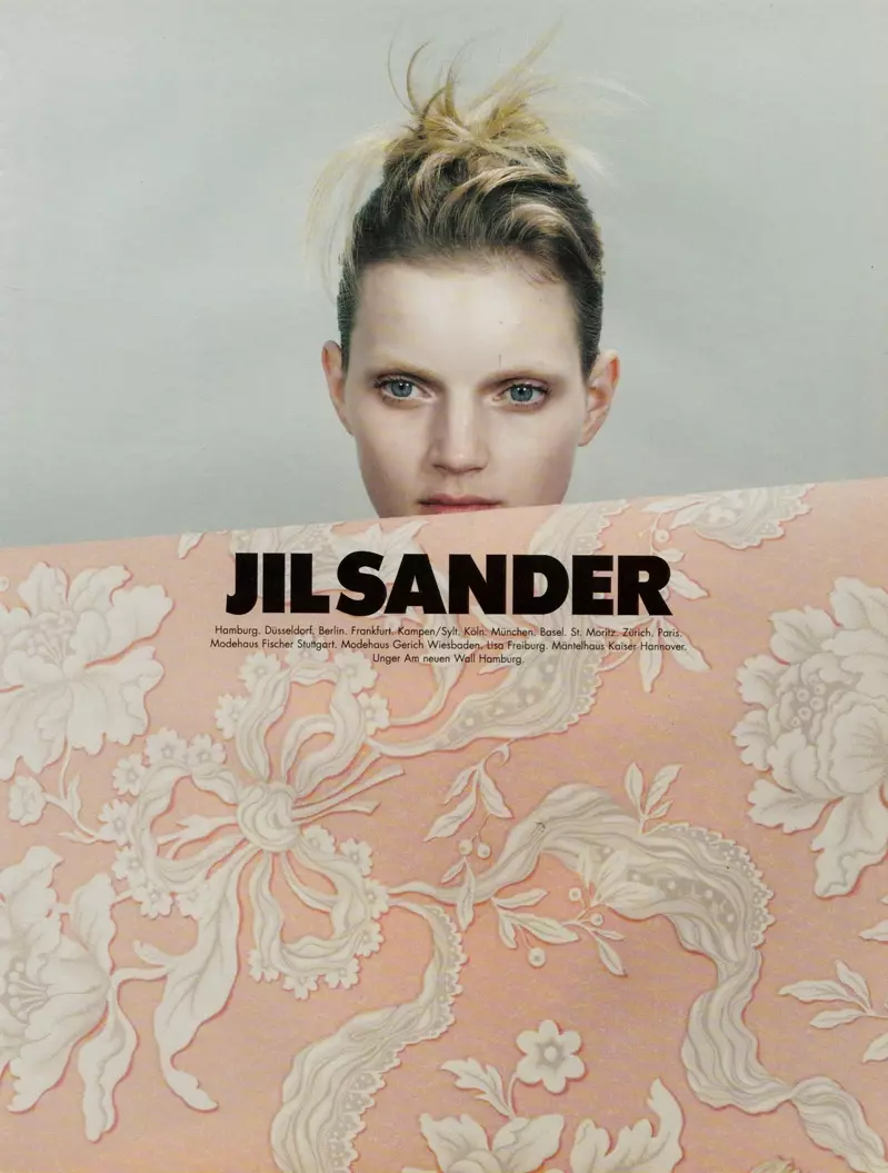 Jil Sander Fushata reklamuese e Pranverës 1996 me Guinevere van Seenus