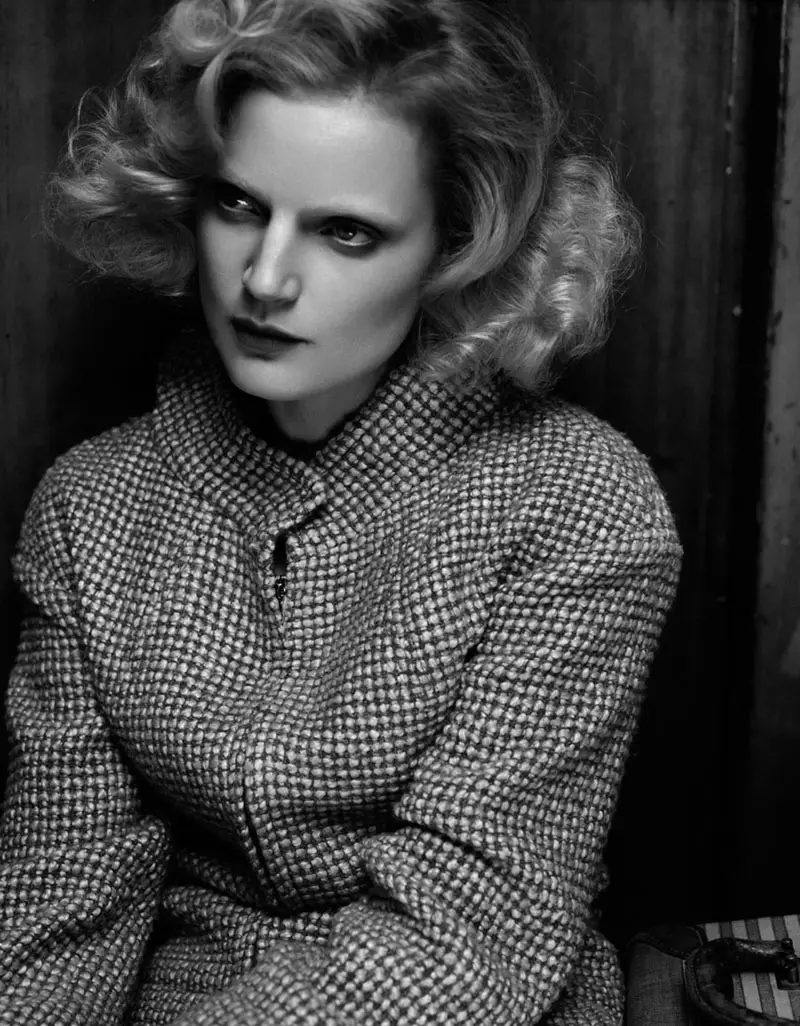 Guinevere van Seenus magjeps për Cuneyt Akerglou në Vogue Ukraine Shoot