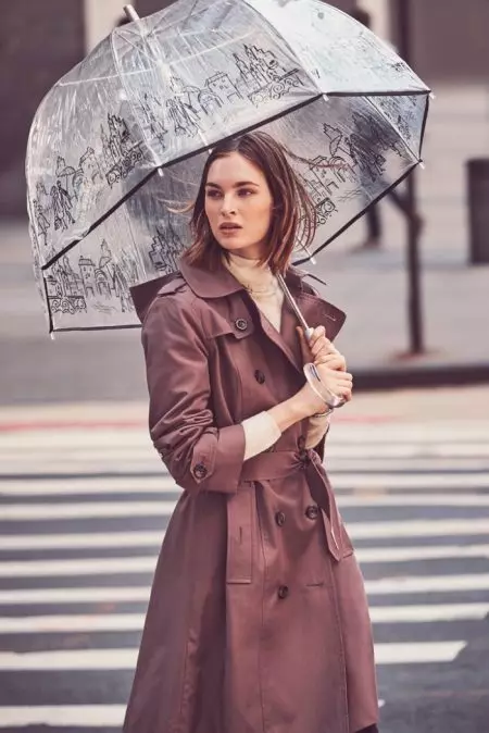 Laura Love viste elegante ropa de abrigo en la campaña London Fog Fall '18