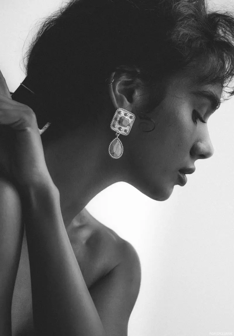 Mitafy Valere Studio Earrings i Tamika. Sary: Charles Grant