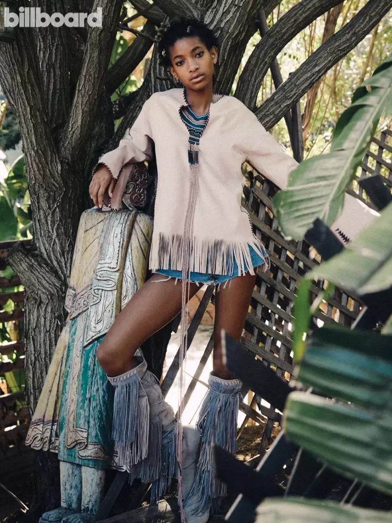 Willow Smith har en franslook i modefotografering.