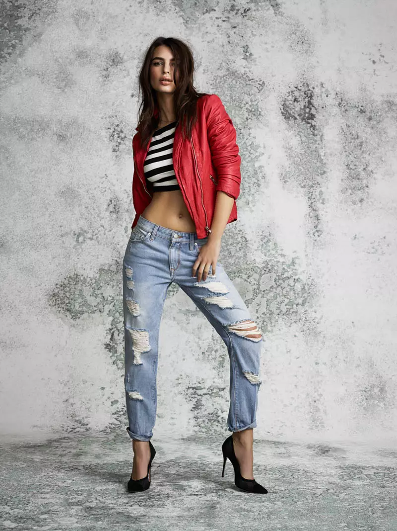 Emily Ratajkowski Lands Spring 2014 ការផ្សាយពាណិជ្ជកម្មពីសំលៀកបំពាក់ REVOLVE