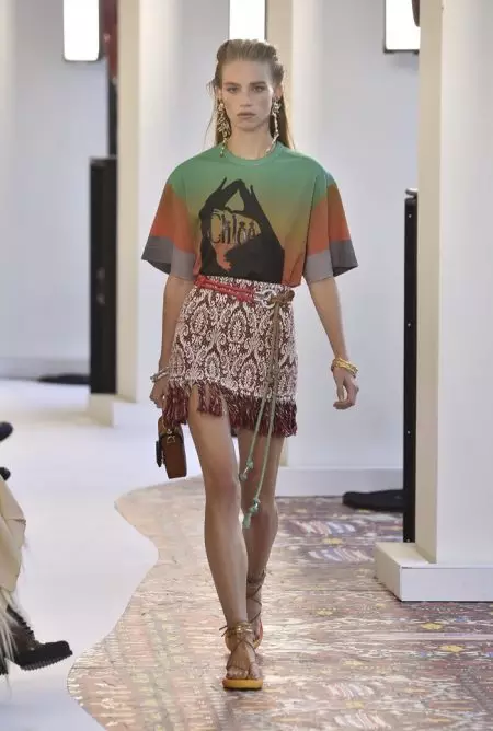 Chloe Channels Modern Hippie for Spring 2019