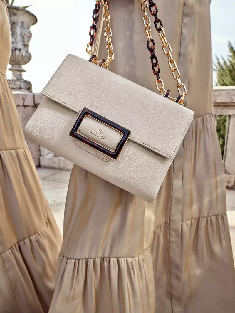 Aigner céntrase nos bolsos para a campaña primavera-verán 2020