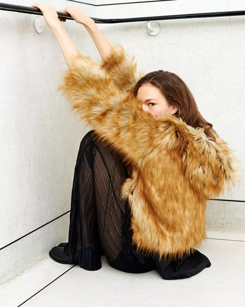 Zara-Musim Dingin-2015-Coats-Lookbook04