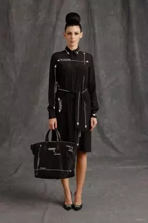 Moschino 2015 yilgi kuzgacha tugallanmagan modani namoyish etadi