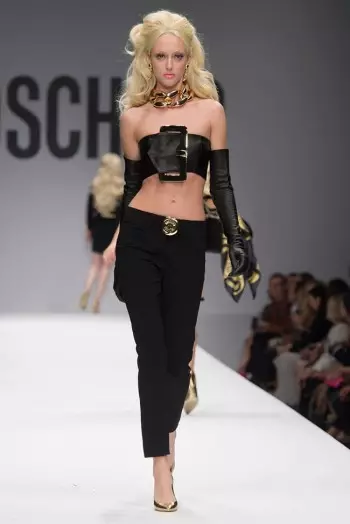 Ҷаҳони Барби Moschino барои баҳори соли 2015