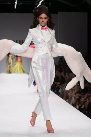 2015 Baharı için Moschino'nun Barbie Dünyası