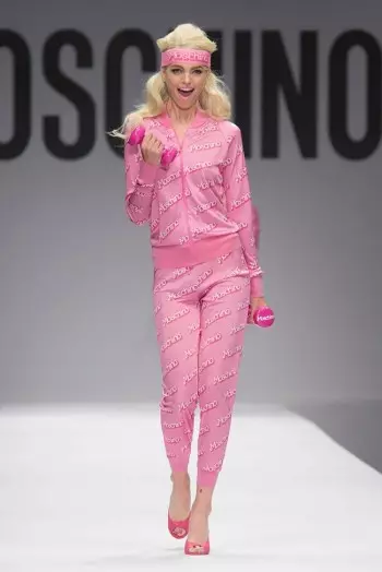 Moschino-nun 2015-ci ilin Baharı üçün Barbie Dünyası