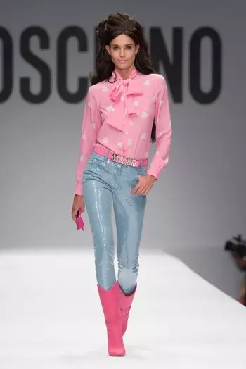 Moschino's Barbie World voor het voorjaar van 2015