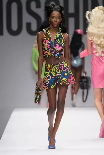 Moschino se Barbie Wêreld vir Lente 2015