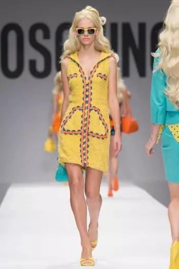 Il mondo di Barbie di Moschino per la primavera 2015