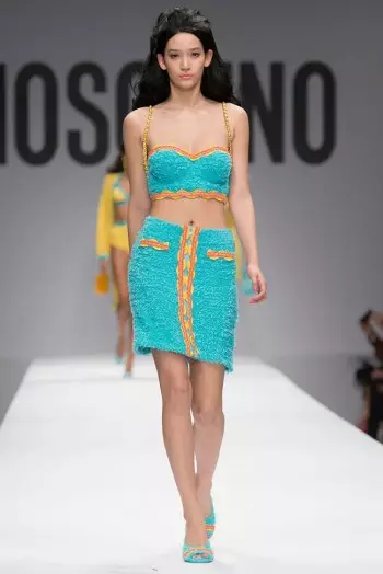 Moschino's Barbie World maka oge opupu ihe ubi 2015