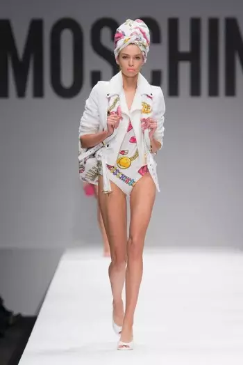 Moschino's Barbie World för våren 2015