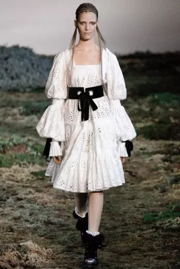 Alexander McQueen 2014 m. ruduo/žiema | Paryžiaus mados savaitė