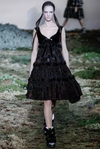 Alexander McQueen Payız/Qış 2014 | Paris Moda Həftəsi