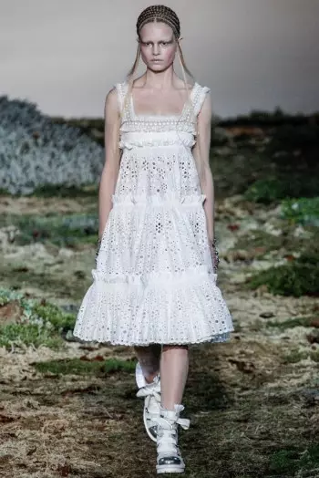 Alexander McQueen Autunno/Inverno 2014 | Settimana della moda di Parigi