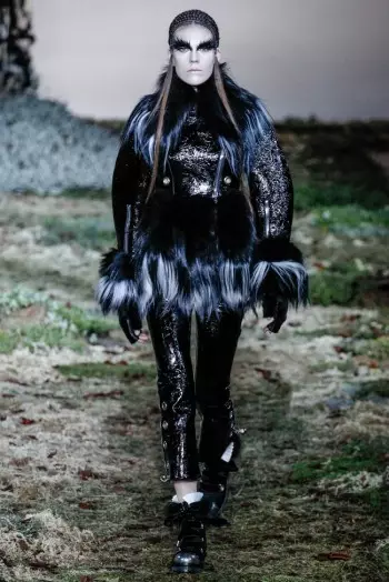 Alexander McQueen 2014 yil kuz/qish | Parij moda haftaligi