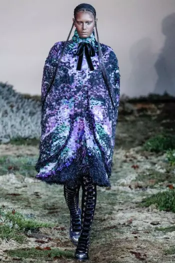 Alexander McQueen Autunno/Inverno 2014 | Settimana della moda di Parigi