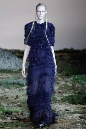 Alexander McQueen jeseň/zima 2014 | Parížsky týždeň módy