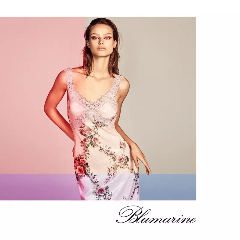 Биргит Кос продемонстрировала платье-комбинацию в рекламной кампании Blumarine весна-лето 2019.