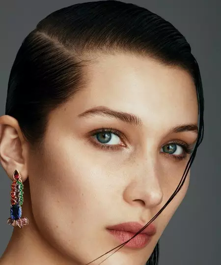 Bella Hadid brilla a Jewelry Story per BAZAAR Espanya