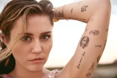 Miley Cyrus bez napora nosi cool stilove za Vanity Fair