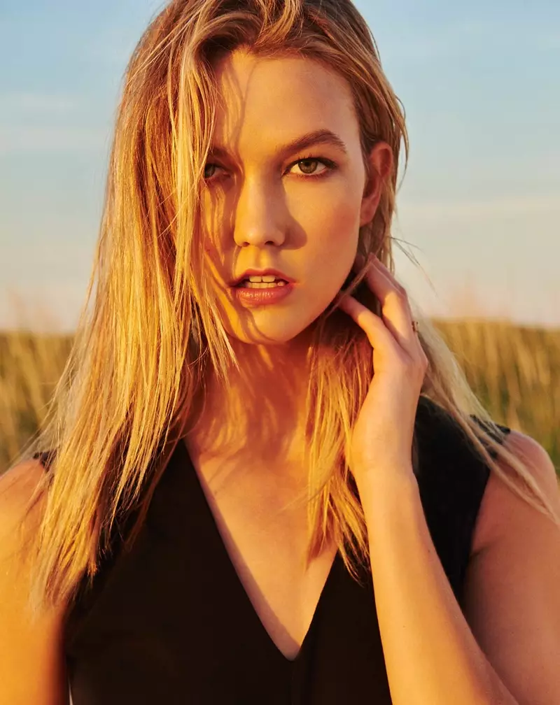 Karlie Kloss joacă în campania de primăvară-vară 2016 a lui Marella