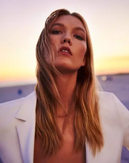 Karlie Kloss adopte des looks féminins dans la campagne printemps 2016 de Marella