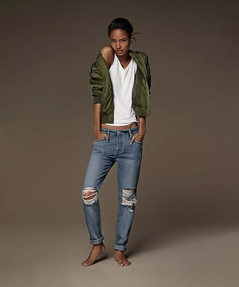 Malaika Firth joacă în campania de denim de primăvară 2016 Topshop