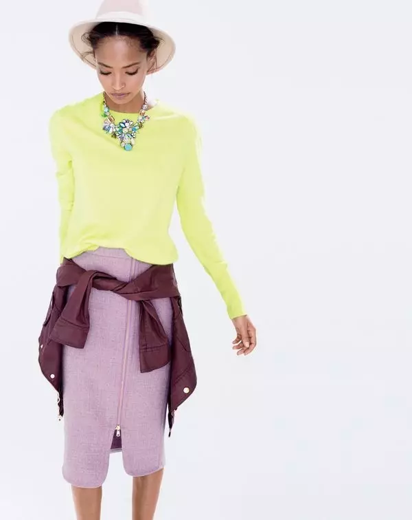 Malaika Firth speel in J. Crew se September-stylgids