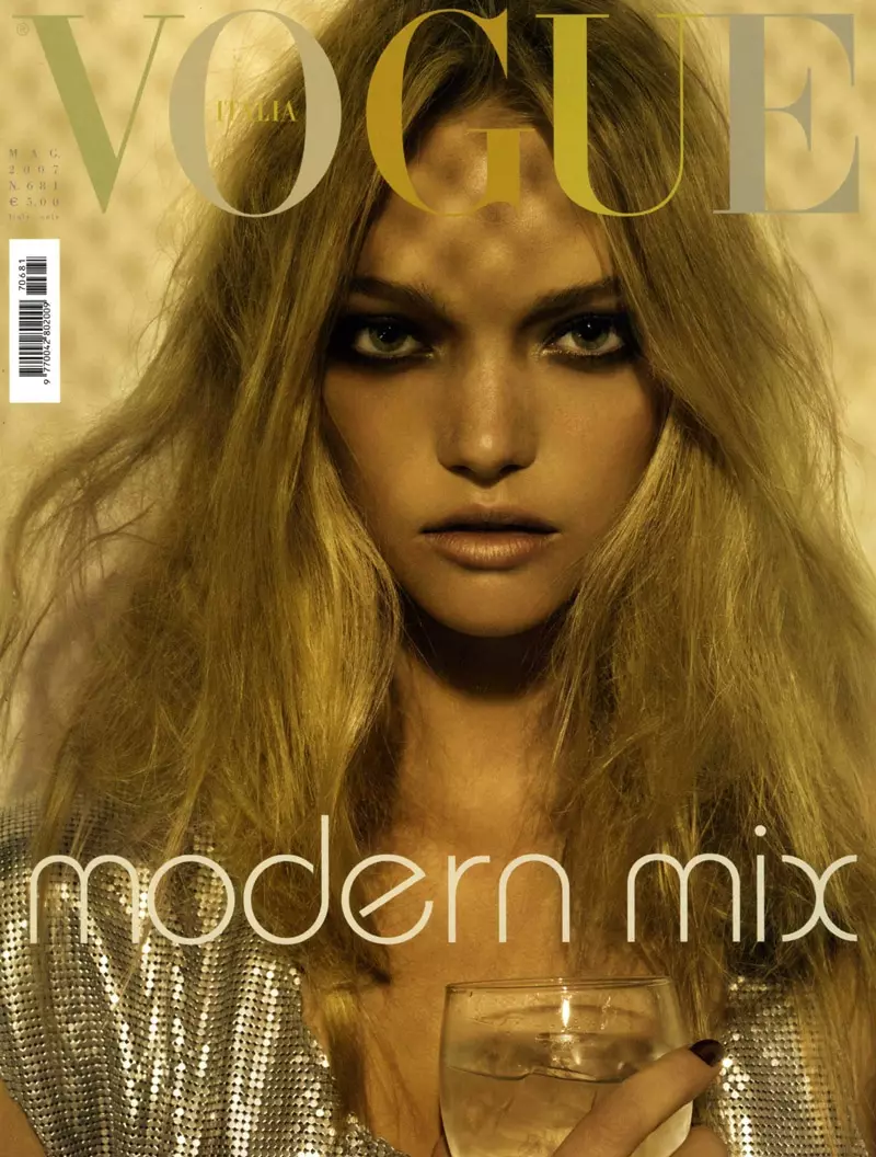 Жемма Уорд 2007 оны 5-р сарын Vogue Italia сэтгүүлийн нүүрэнд