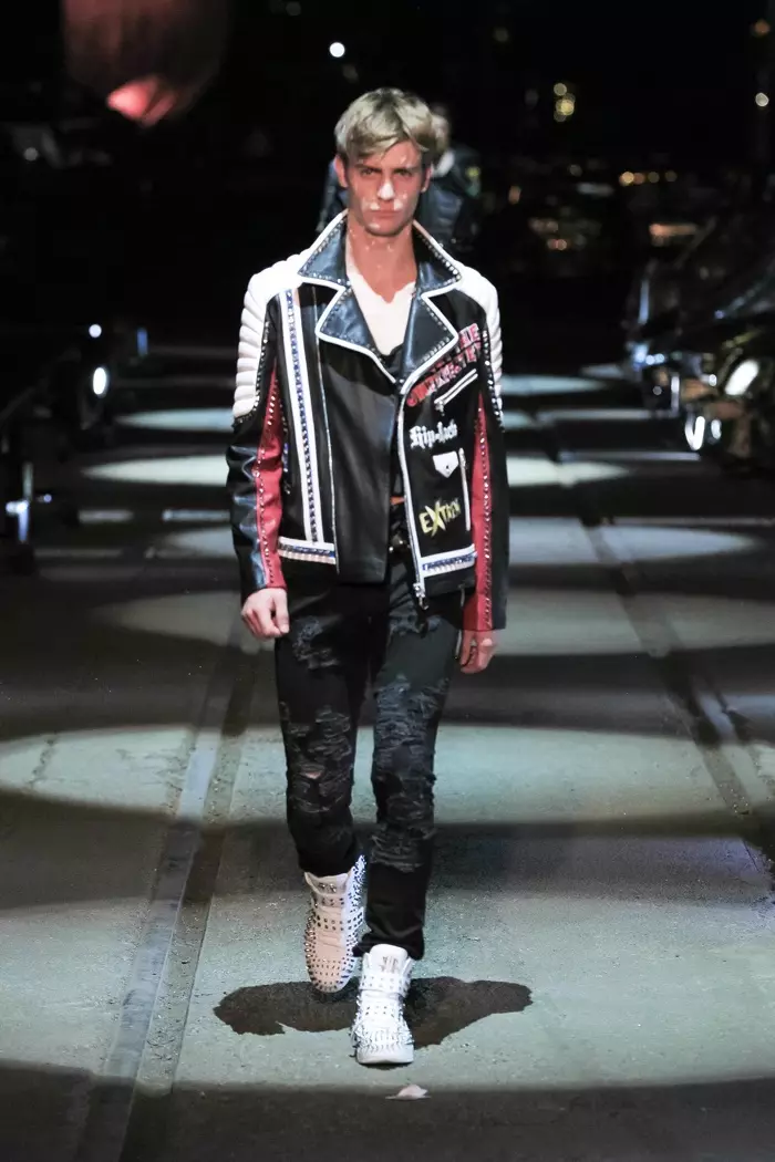 E Look aus dem Philipp Plein senger Fréijoerskollektioun 2016