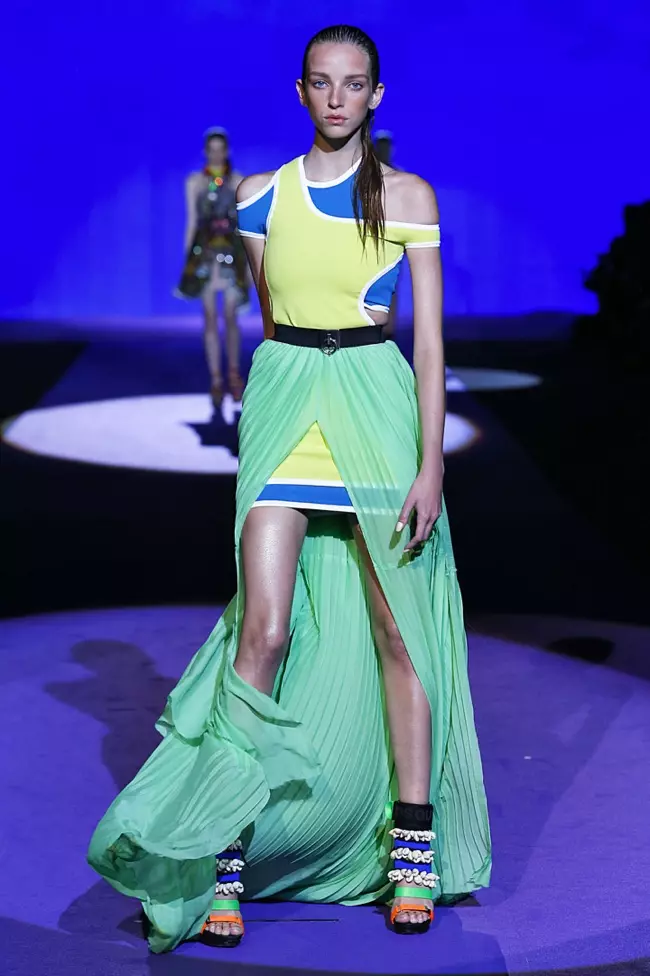 Titingalian tina koleksi spring 2016 DSquared2