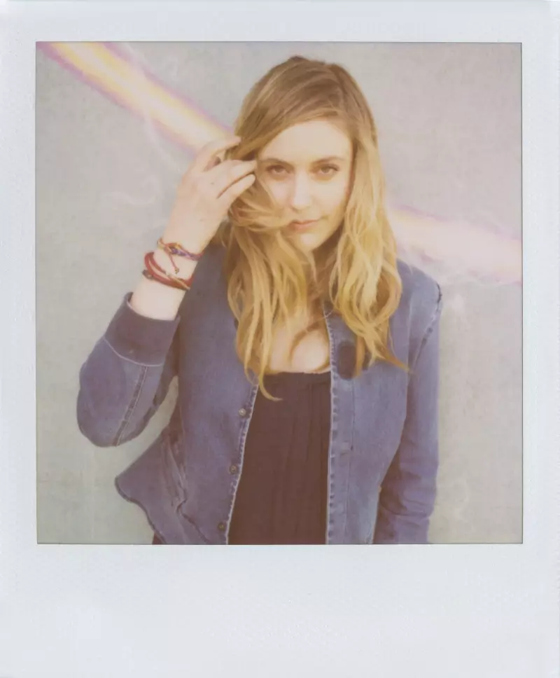 Greta Gerwig Nyeredzi muBand of Outsiders' Spring 2013 Campaign