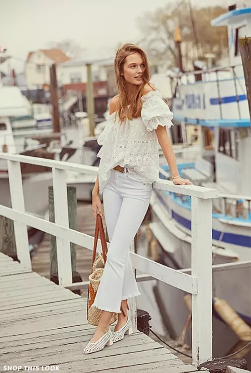 LOVESHACKFANCY Carrie Top, Rag & Bone/JEAN Crop Flare Jeans, See by Chloe Rafia Tote, Miista Taissa Pumps dan Jennifer Zeuner Jewelry Small Hoop Earrings