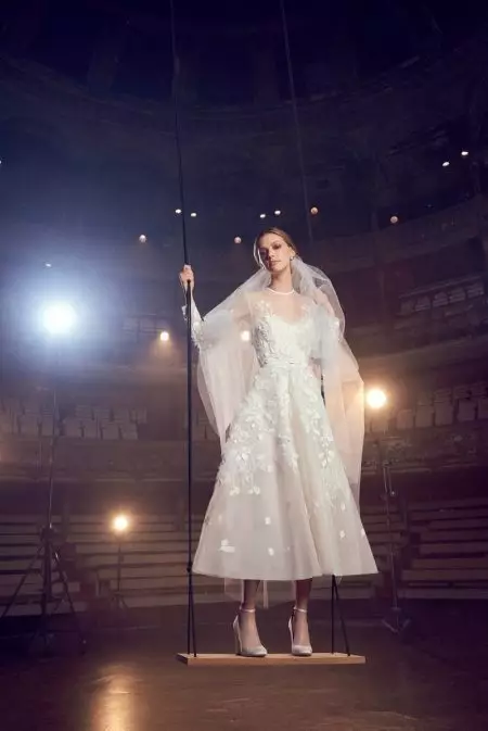 Anya si na Elie Saab Bridal's fall 2018 collection