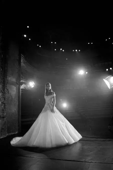 Elie Saab Bridal sobe ao palco para o outono de 2018