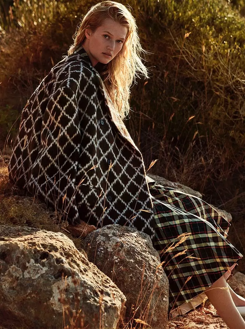 Toni Garrn | ELLE Germany | Outerwear Fashion Editoryal