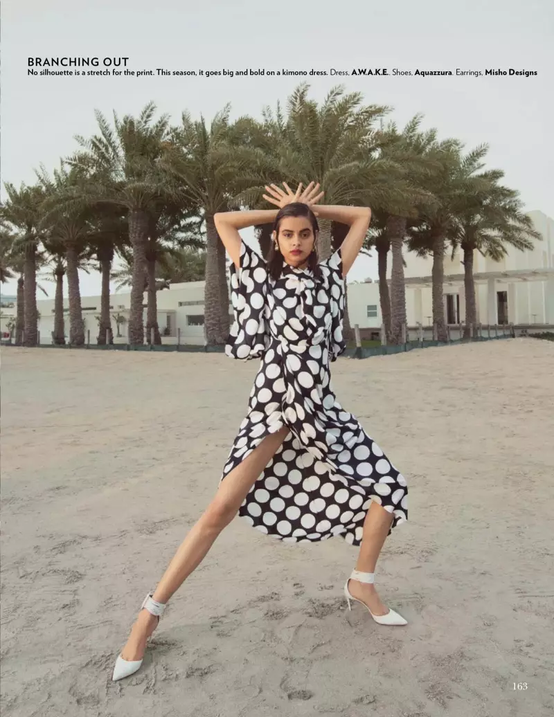 Kiyara Poses i Polka Dot Prints mo Vogue Initia