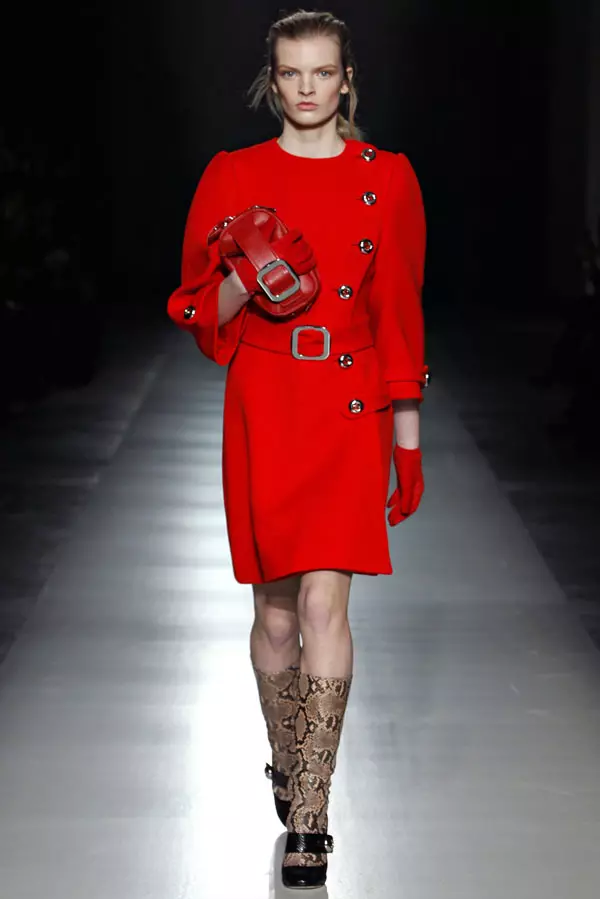 Prada Fall 2011 | Wiki ya Mitindo ya Milan