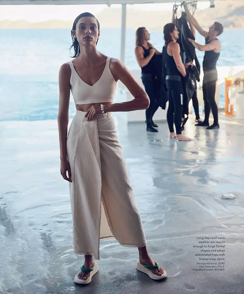 Charlee Fraser preia stilurile maritime pentru Vogue Australia