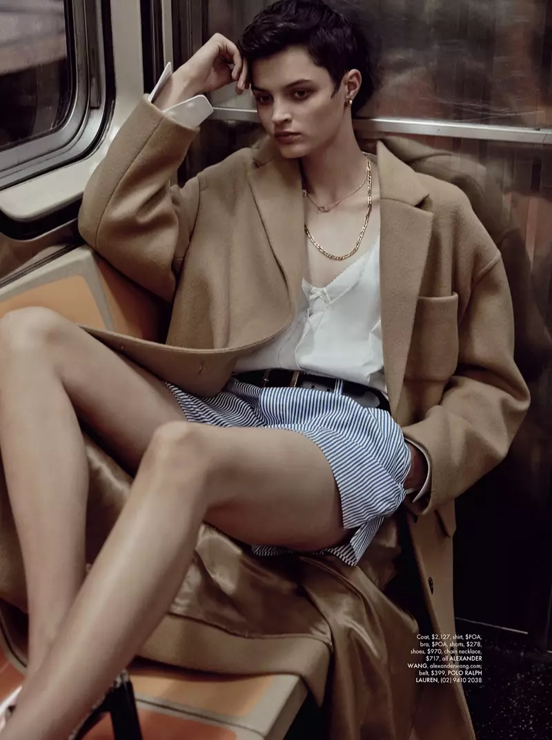 Isabella Emmack 為 ELLE Australia 打造酷酷的街頭風格