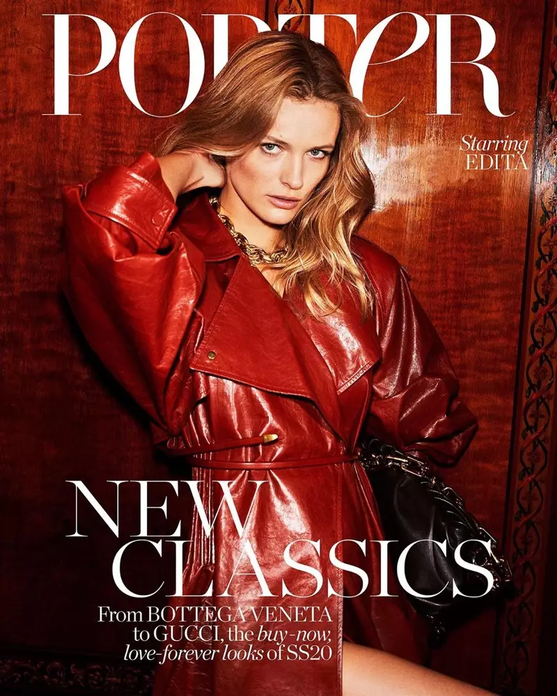 Edita Vilkeviciute posa una postura per a PORTER Edit