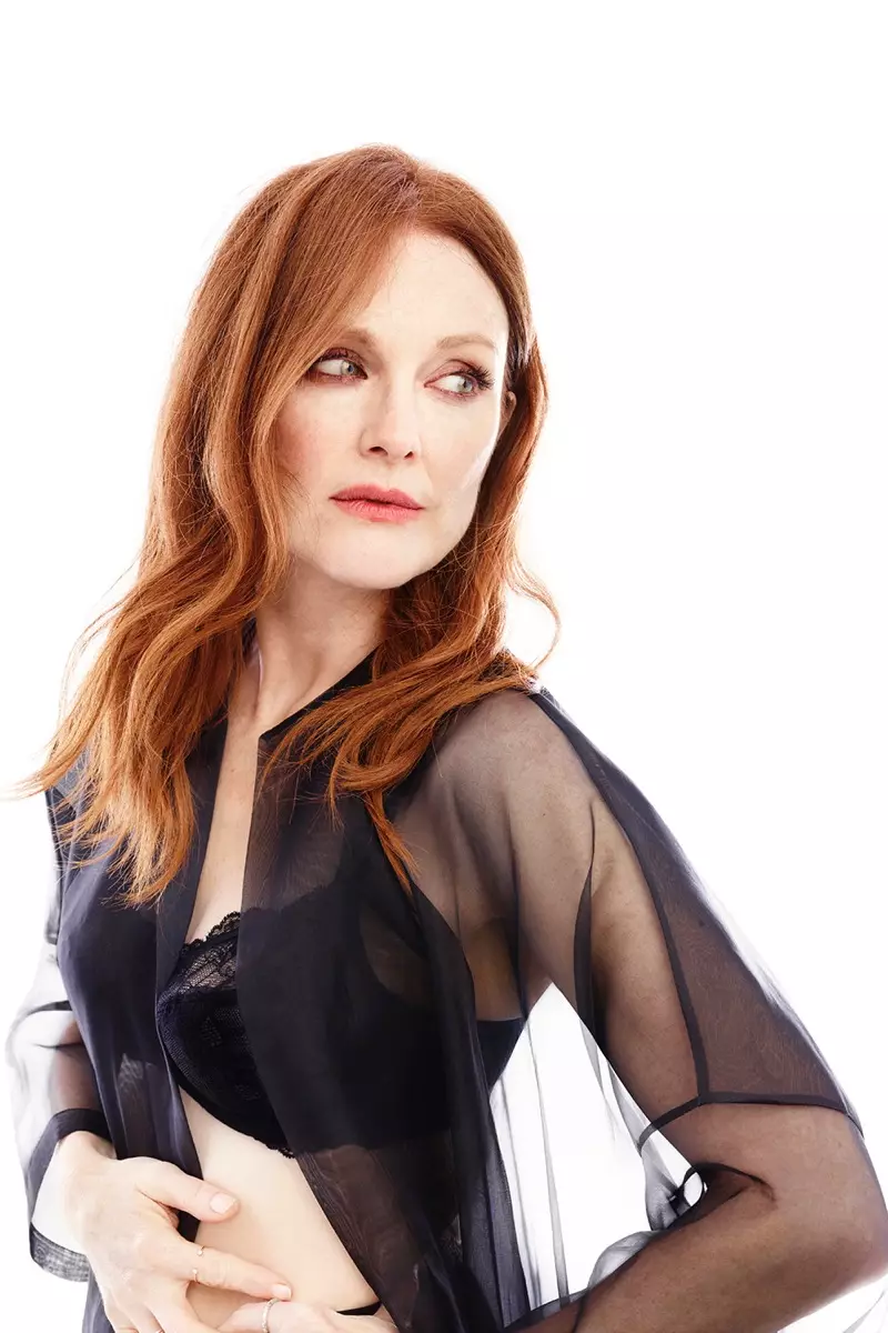 Julianne Moore za kampanju donjeg rublja Triumph Florale jesen-zima 2017