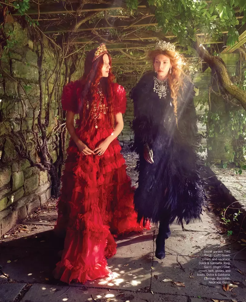 Julia Banas & Léa Julian sinn déi nei Royals fir Harper's Bazaar