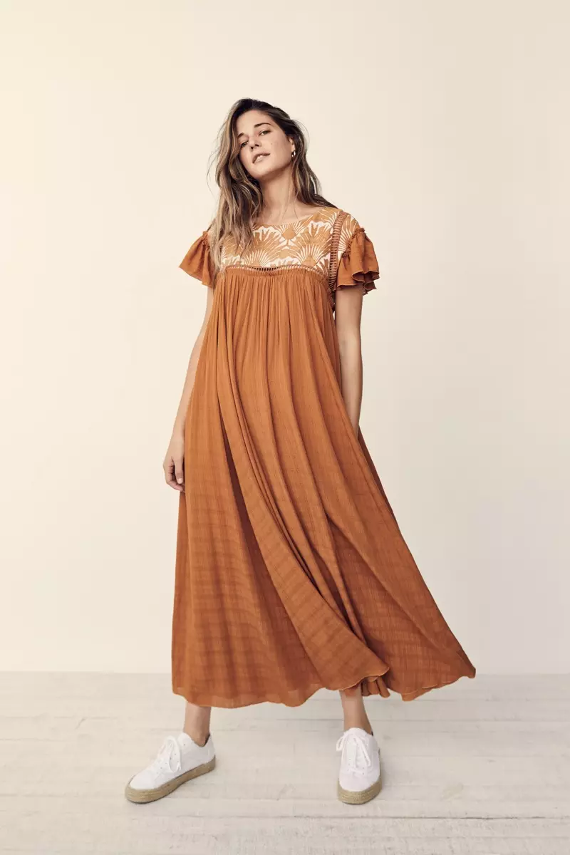 Ally Walsh modelleri Free People Fez Market Midi Elbise